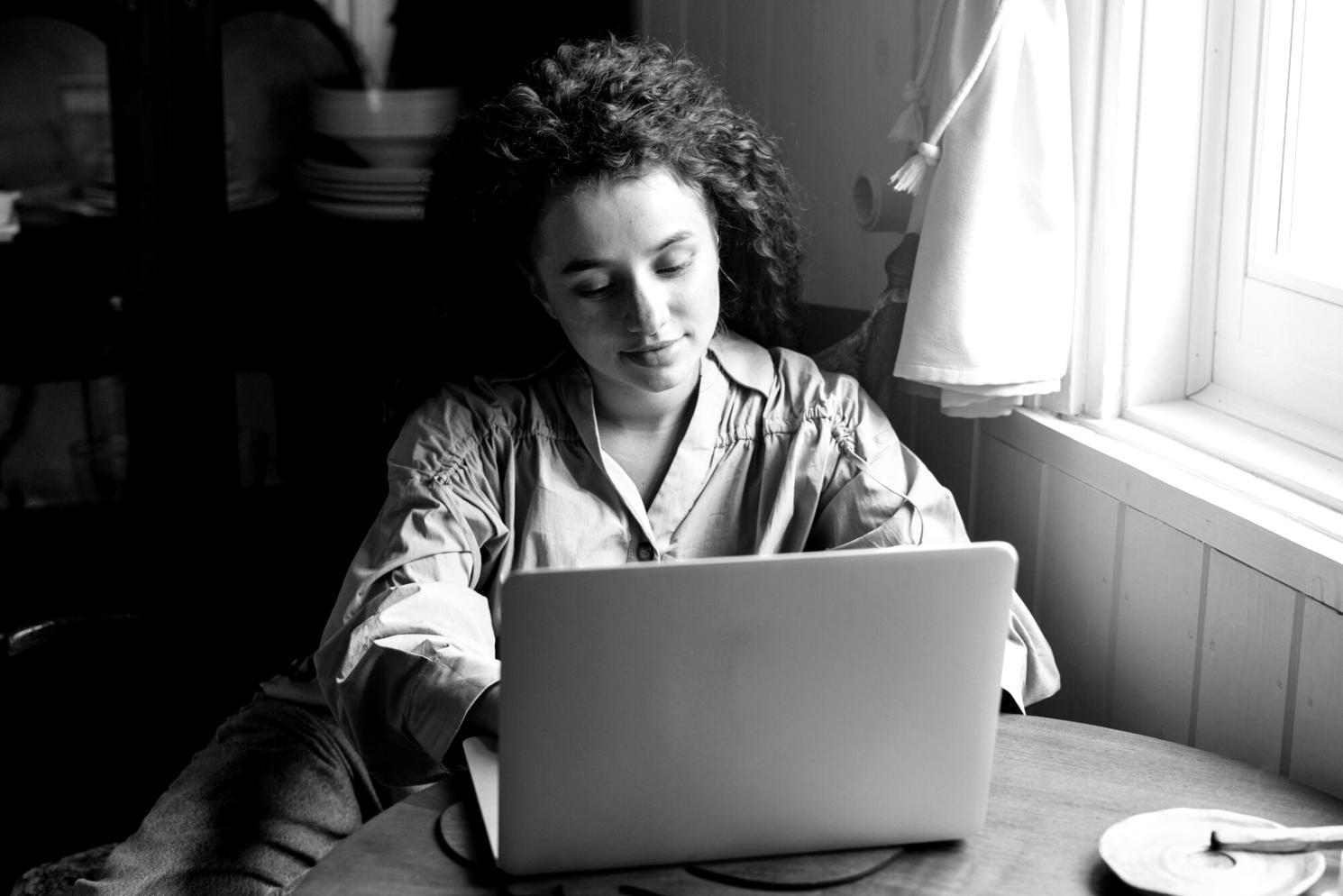 Dashboard celyravion con analisi spese mensili